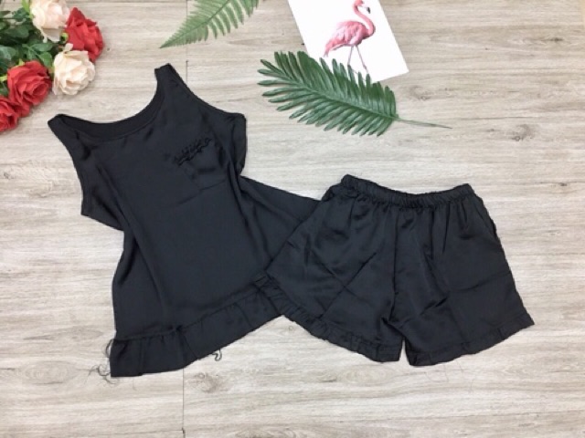 Bộ đồ lụa cao cấp bèo ngực | BigBuy360 - bigbuy360.vn