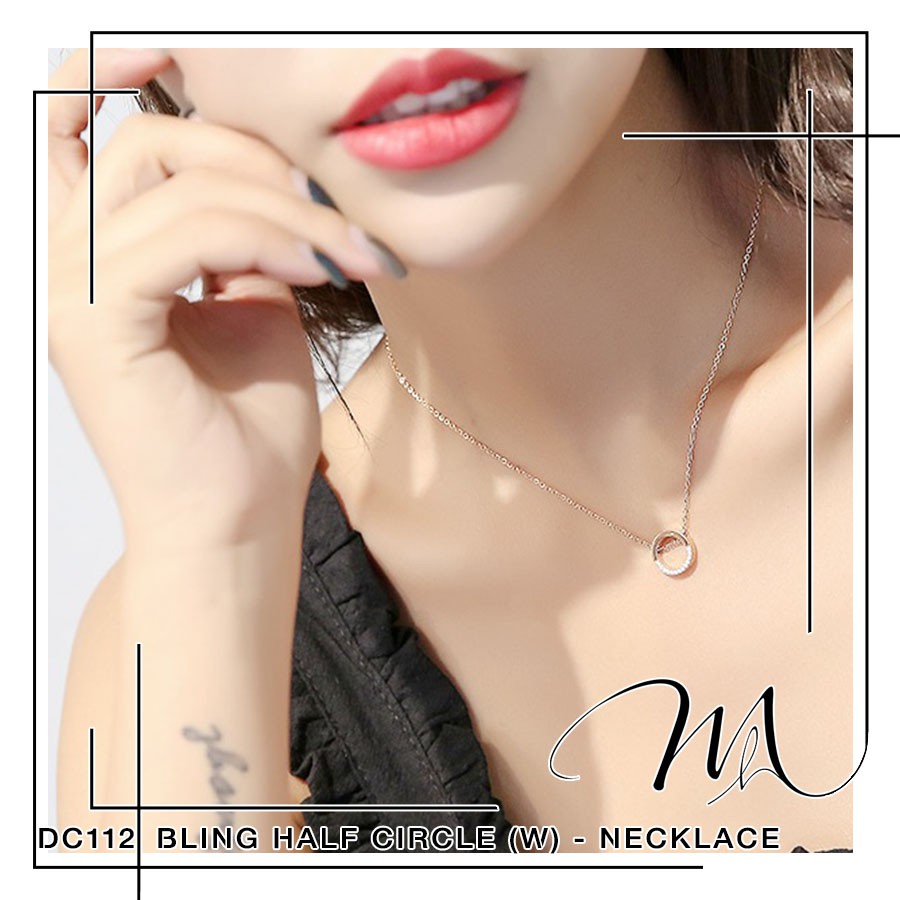 Dây chuyền nữ Titan mặt tròn đính đá nửa vòng đơn giản xinh xắn - Măng’s House DC112