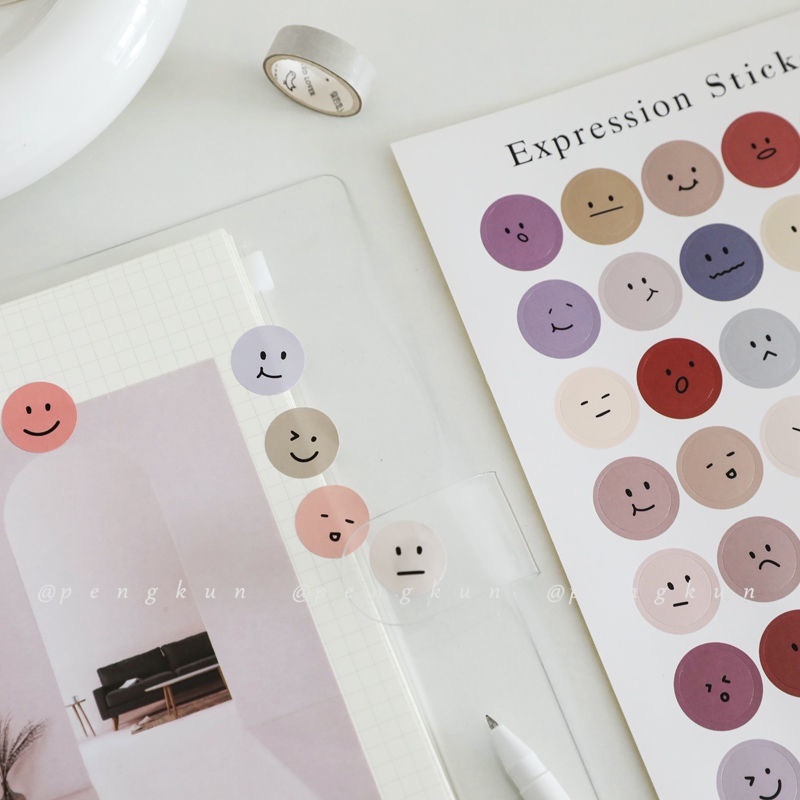 Miếng Dán Hình Mặt Cười Tròn Nhiều Màu Sắc Dùng Trang Trí