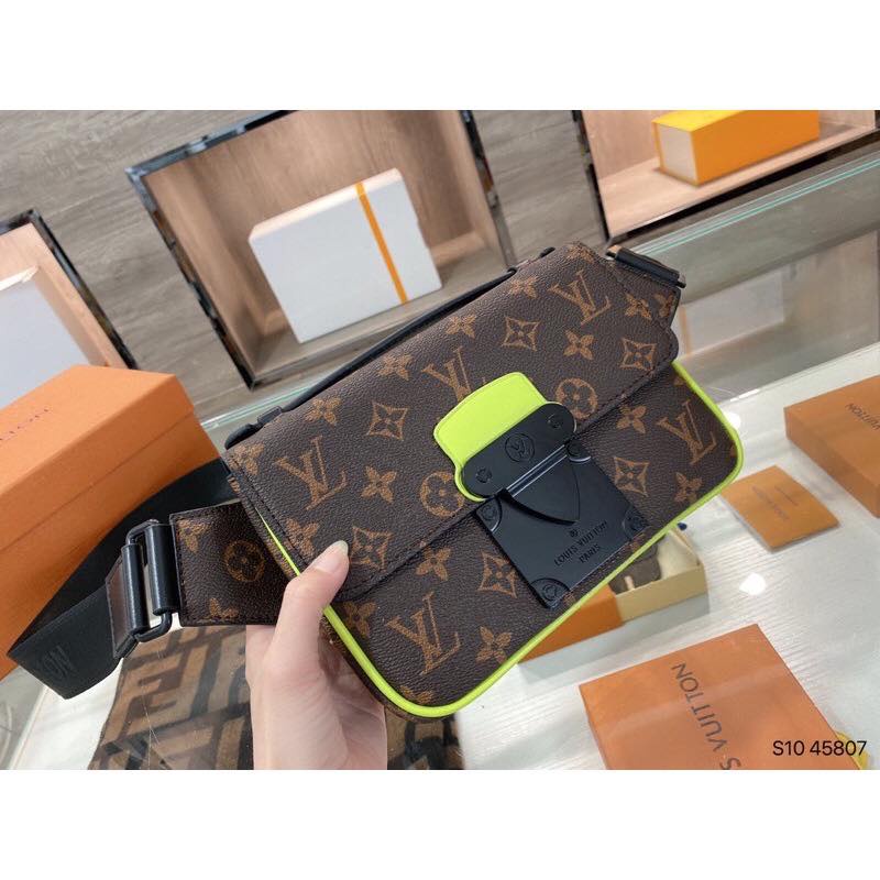 TÚI ĐEO CHÉO NAM LV CAO CẤP