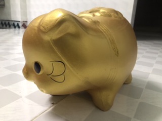 Heo đất vàng đựng tiền