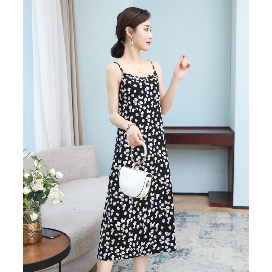 Đầm Maxi Hai Dây Hoa Cúc Hot Trend Vải Mềm Mát Style Thời Trang Hàn Quốc - MSP D02