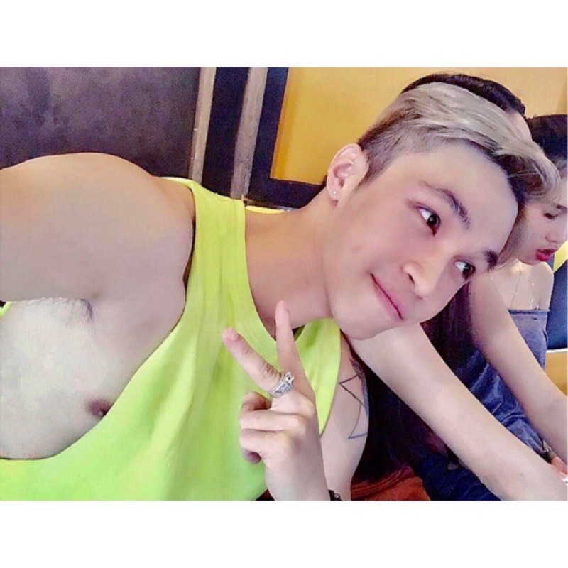 tanktop xanh noãn chuối