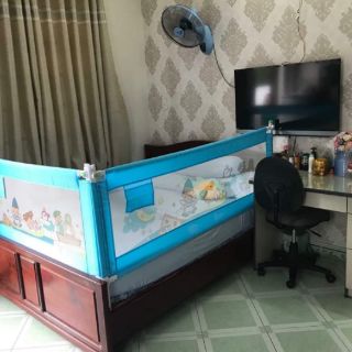 Thanh chắn giường cho bé