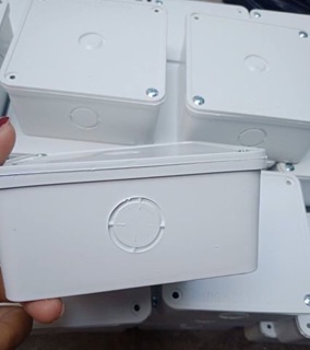 Box nhựa chống cháy 11*11