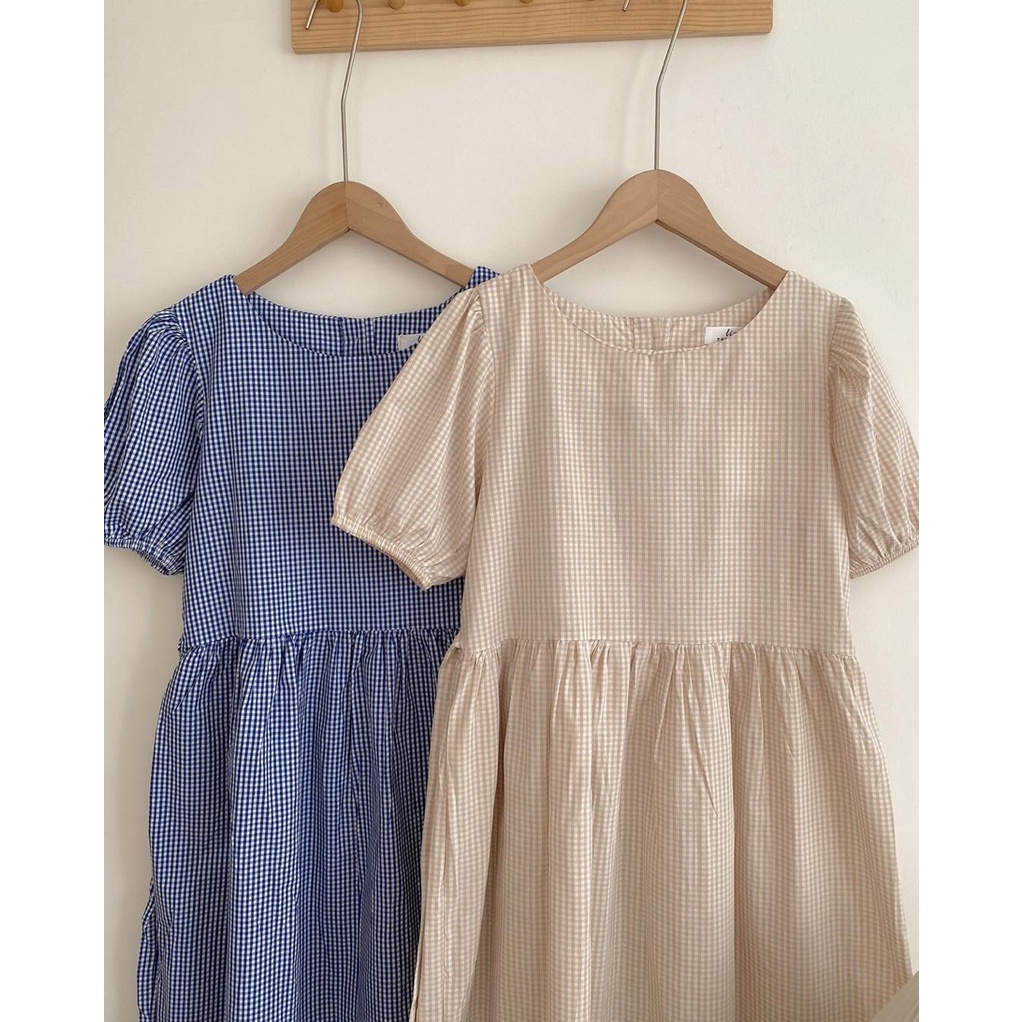 Đầm babydoll caro thiết kế tay bồng nhẹ form dài tone màu Basic