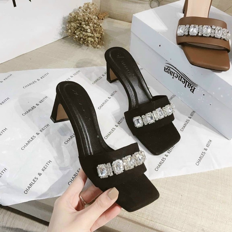 guốc dế dẹt quai đá ( at17 )