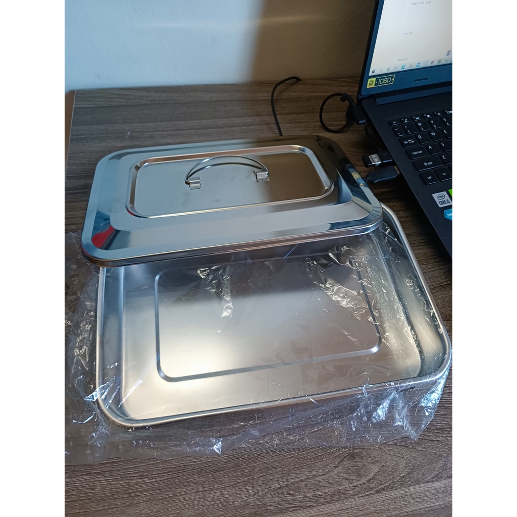 Khay inox chữ nhật đụng dụng cụ y tế KT 30x20x5 cm kèm nắp đậy