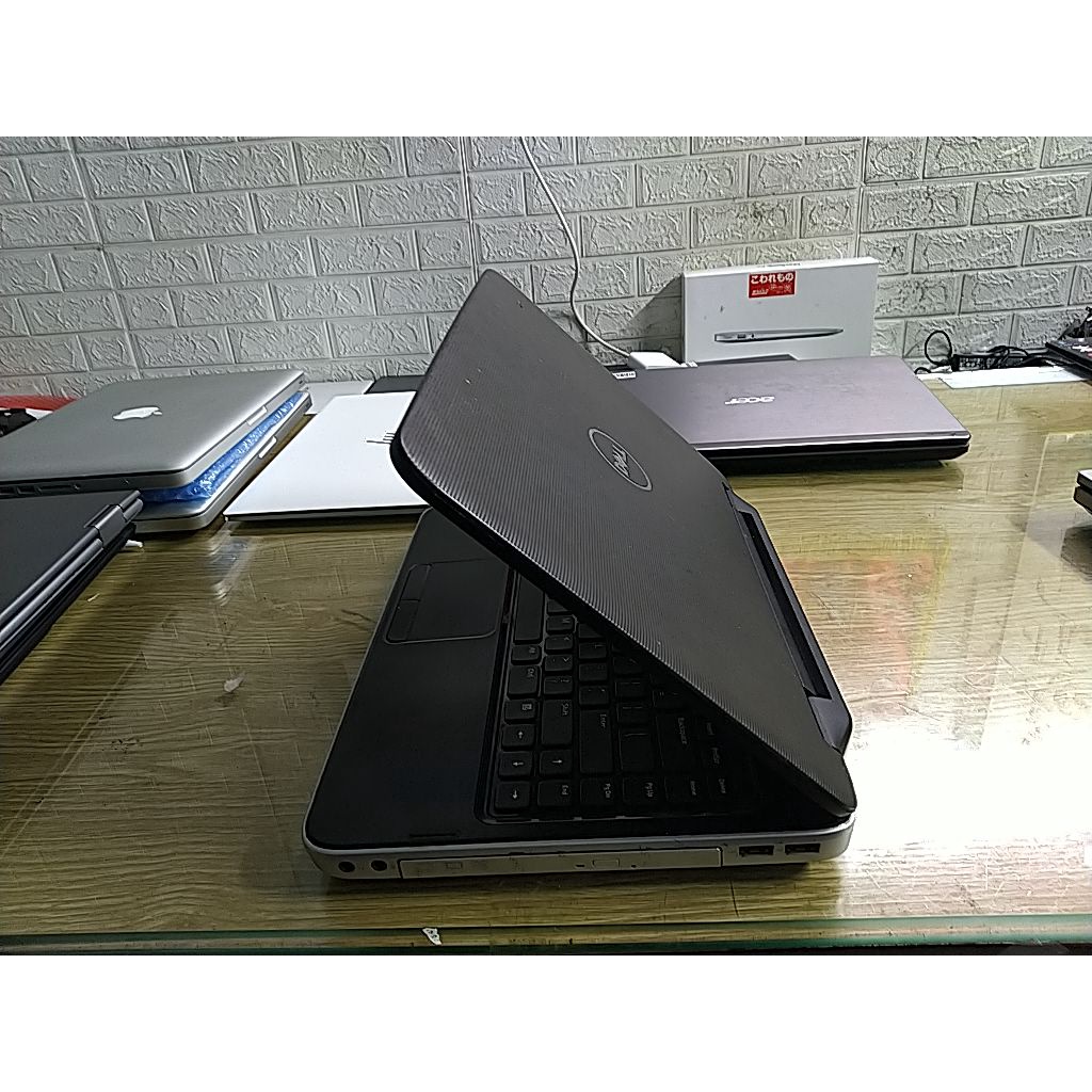 LAPTOP DELL VOSTRO 1440