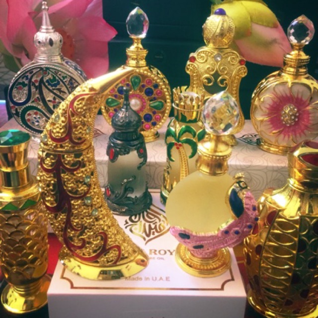 Tinh dầu nước hoa Dubai mău đính ngọc 100%kem giấy nhập khẩu hàng aut