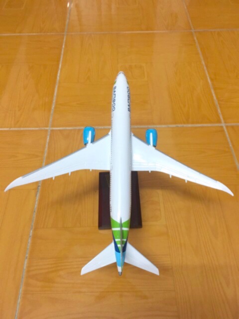 Mô hình máy bay Bamboo Airways Boeing 787-9 Dreamliner 1:200