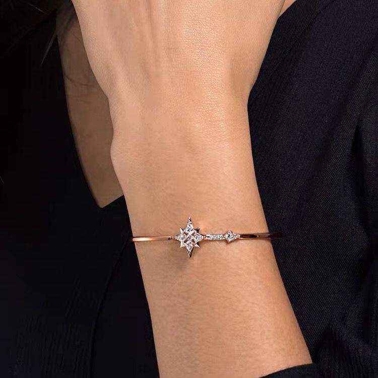 Vòng Tay SWAROVSKI Hình Ngôi Sao Lãng Mạn Thời Trang Cho Nữ