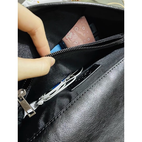 Túi xách dáng Zara