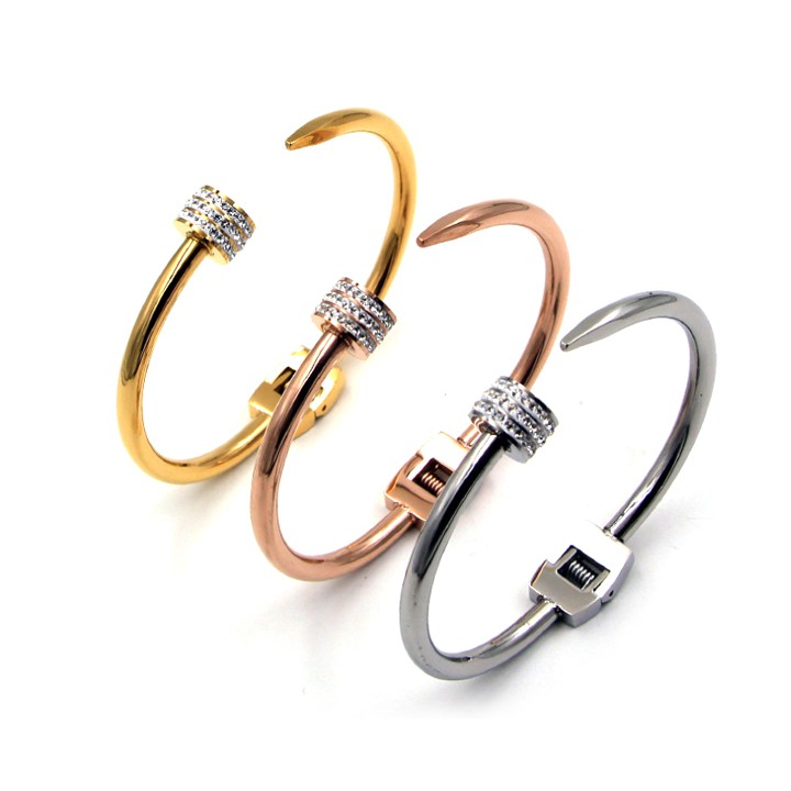 Vòng tay nữ titan cao cấp hình cây đinh siêu đẹp, bền màu, hợp thời trang