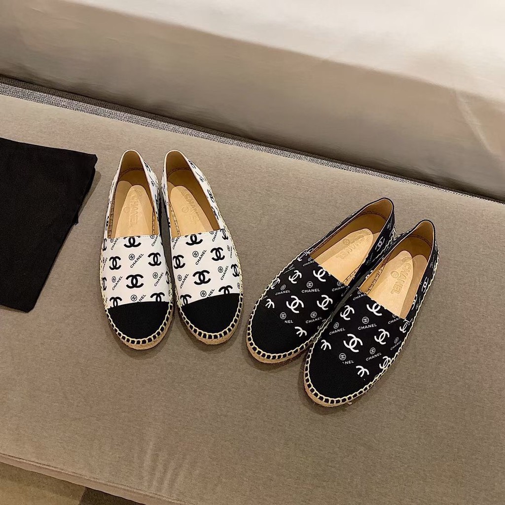 Giày slipon họa tiết cá tính (2 màu)