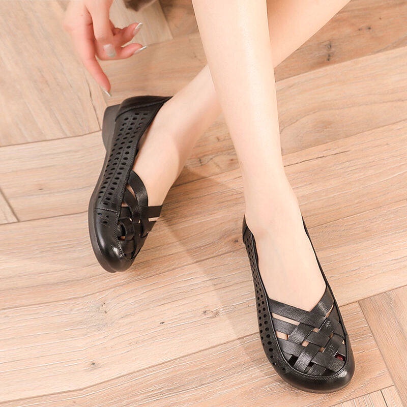 Xăng đan Da Mềm Chống Trượt Thoải Mái Cho Phụ Nữ Trung Niên