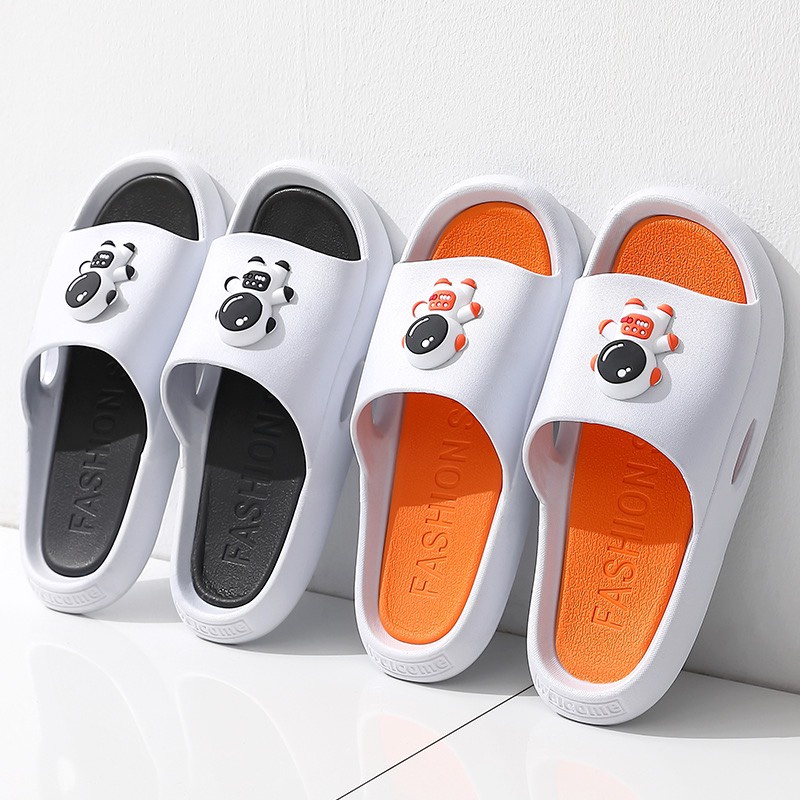 Dép nam nữ quai ngang bánh mì Fashion phi hành gia hót tred 2023