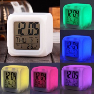 Đồng hồ báo thức đèn LED để bàn