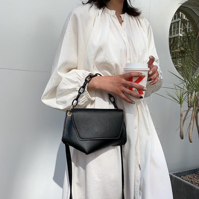 Túi đeo chéo kiểu dáng thời trang cho nữ IELGY