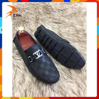 Giày nam da bò nguyên tấm kẻ caro gắn mác Lv