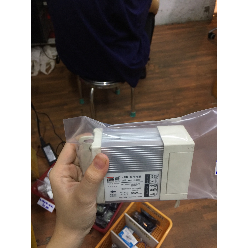 Nguồn LED 12V-5A