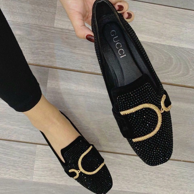 Slipon chữ D đá đen | BigBuy360 - bigbuy360.vn
