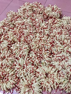 Sỉ 100c vòng dâu tằm