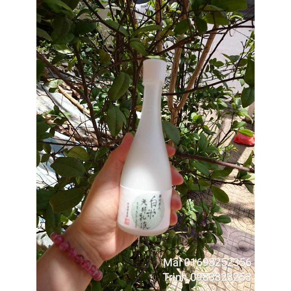 LOTION SAKE DƯỠNG TRẮNG DA