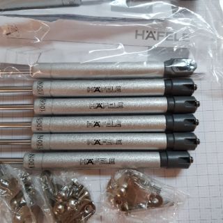 Piston tay nâng hạ cánh tủ
