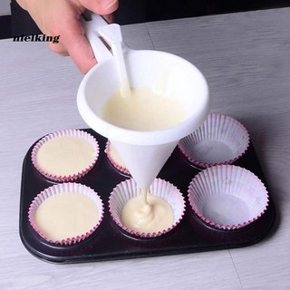 Phễu rót bột làm bánh chuyên dụng