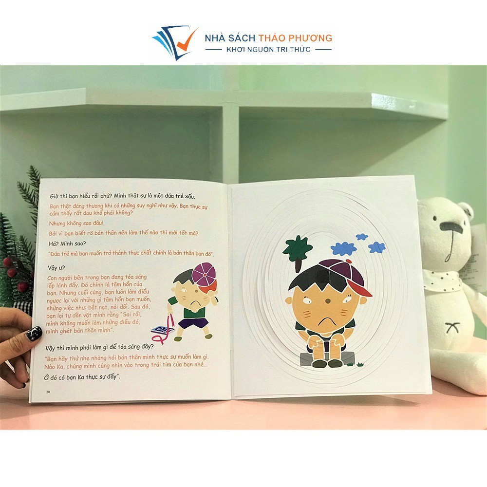 Sách Ehon tương tác độc đáo - Quà tặng cuộc sống: Đang tỏa sáng
