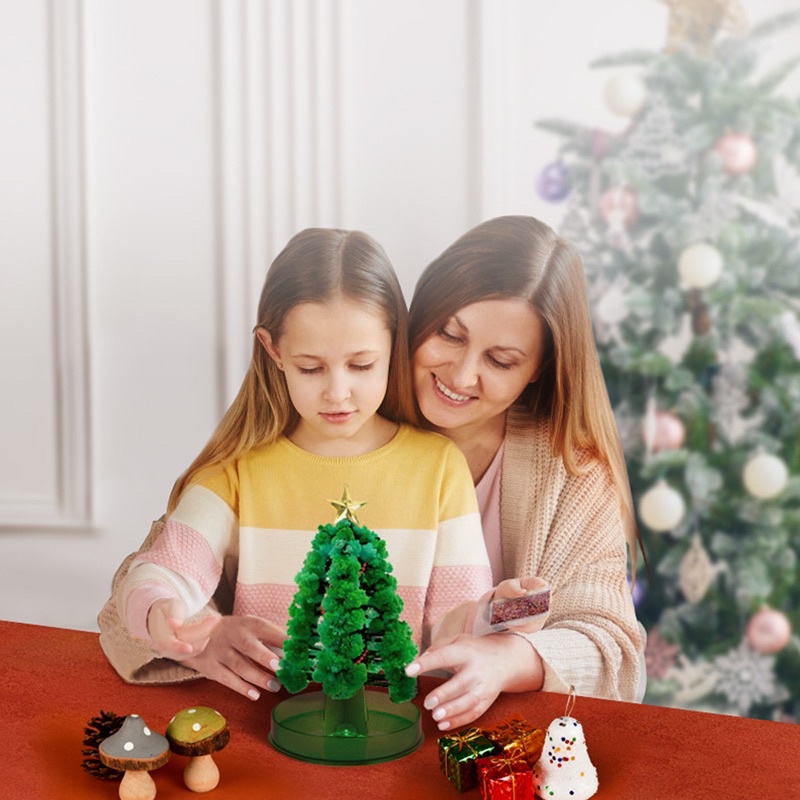 Cây Thông Noel Mini để bàn phủ tuyết Tự Nở Thần Kì Magic Christmas Tree, quà giáng sinh cho bé