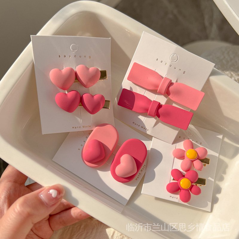 Set 2 Kẹp Tóc Hình Trái Tim Dễ Thương Cho Bé Gái
