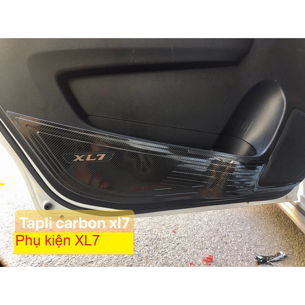 Ốp Tapli cánh cửa cacbon xe Suzuki XL7 2020- 2021 - Vân carbon cao cấp