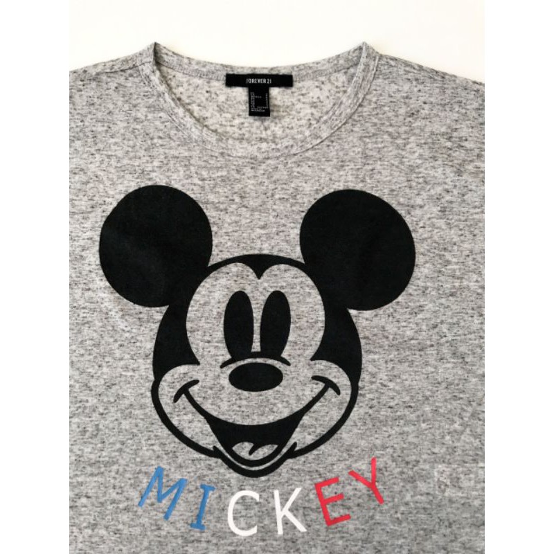 những mẫu áo crop top form cánh dơi F21