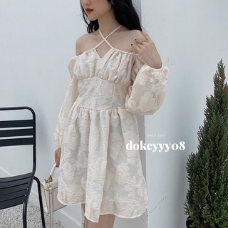 Váy cổ yếm dài tay dáng xoè 582