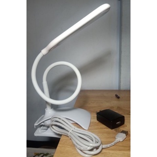 Đèn bàn kẹp Led công tắc cảm ứng dây cắm Usb