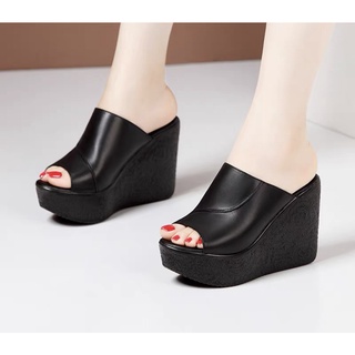 Dép xuồng quai viền chéo