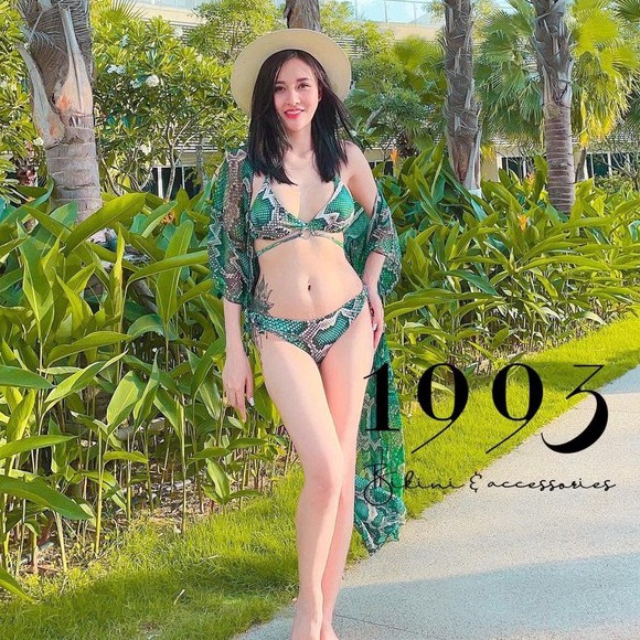 BIKINI HỌA TIẾT DA TRĂN KÈM ÁO CHOÀNG CAO CẤP BIKINI129K | BigBuy360 - bigbuy360.vn