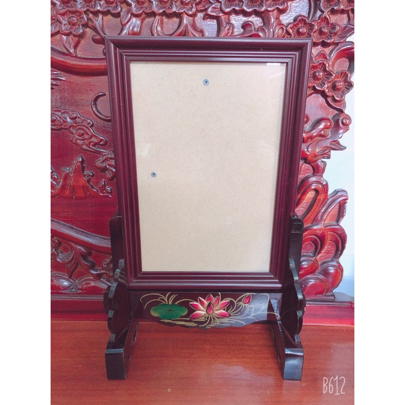 Bộ khung thờ trơn chân bông sen . .