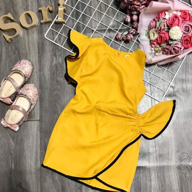 Váy thiết kế cho bé