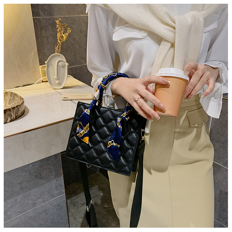 Túi xách đeo chéo thời trang cho nữ