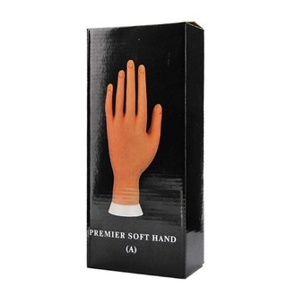 Bàn tay giả học nail
