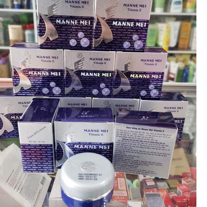 KEM DƯỠNG TRẮNG DA NGỌC TRAI VITAMIN E , C MANNE MEI 6GR