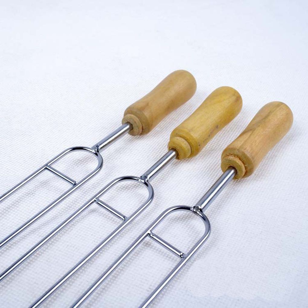 Xiên kim loại nướng thịt cá hình chữ U tay cầm gỗ tiện lợi