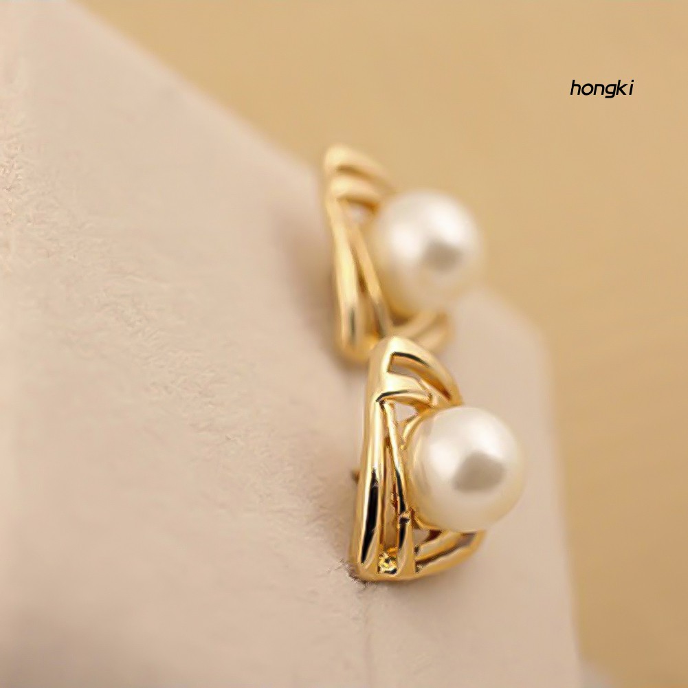 Đôi khuyên tai thiết kế tam giác đính hạt ngọc trai nhân tạo sang trọng thời trang dành cho nữ