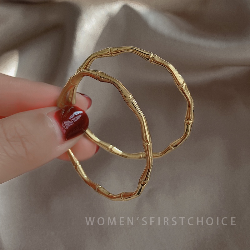 Khuyên tai kim loại hình ghim cài lớn đơn giản cá tính phong cách Hong Kong