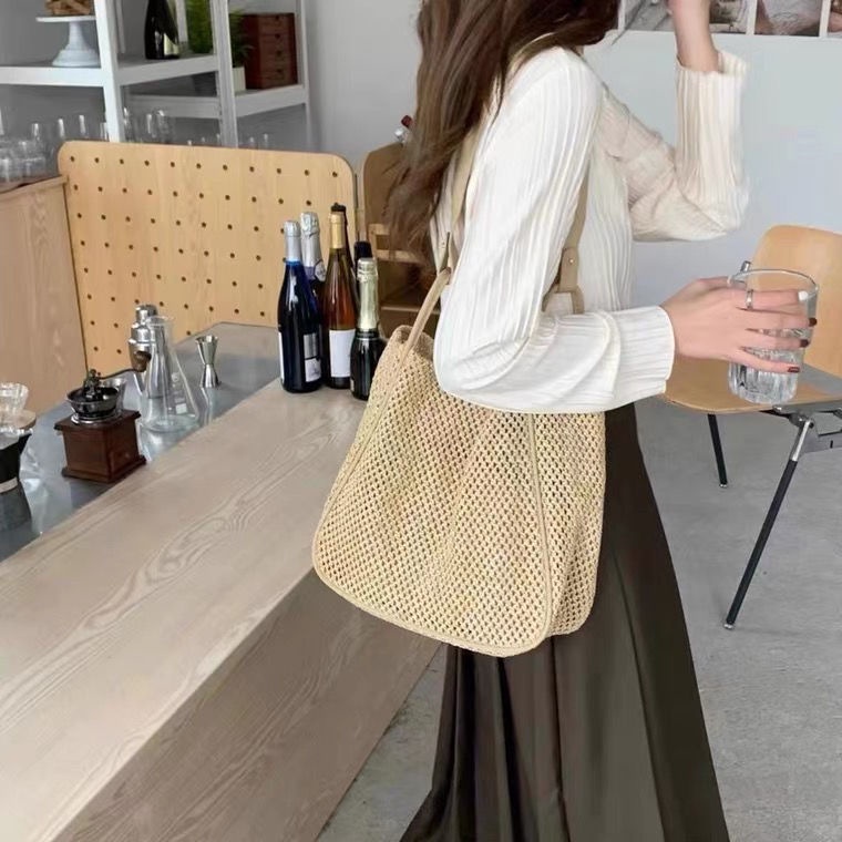 Túi Xách Đeo Vai Đan Cói 4 Kiểu Phong Cách Thời Trang Kỳ Nghỉ