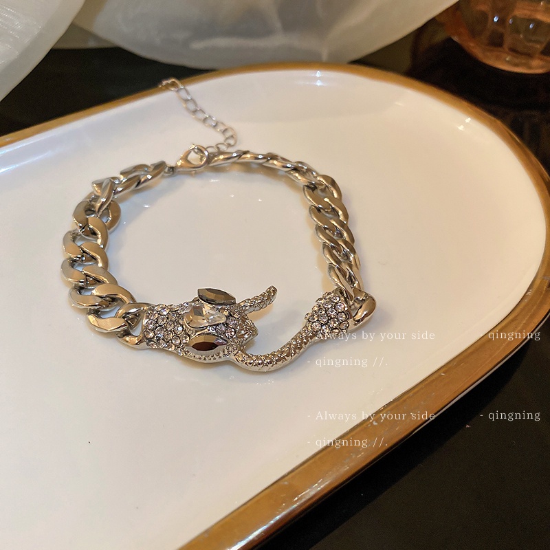 Vòng Tay Đính Đá Kim Cương Hình Rắn Phong Cách Âu Mỹ Sáng Tạo Cá Tính | BigBuy360 - bigbuy360.vn