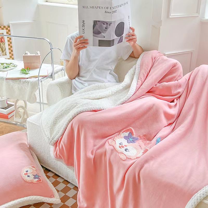 Chăn Lông Cừu blanket Disney Cao Cấp Được Tặng Kèm Gấu Bông Theo Chăn